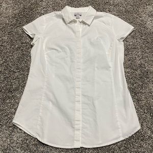 💥MAKE OFFER💥 White Button Blouse